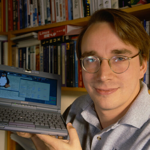 Linus Torvalds 对 Linux 中 AI 编码的批评者说:“Fork 它,或者干脆走开。”