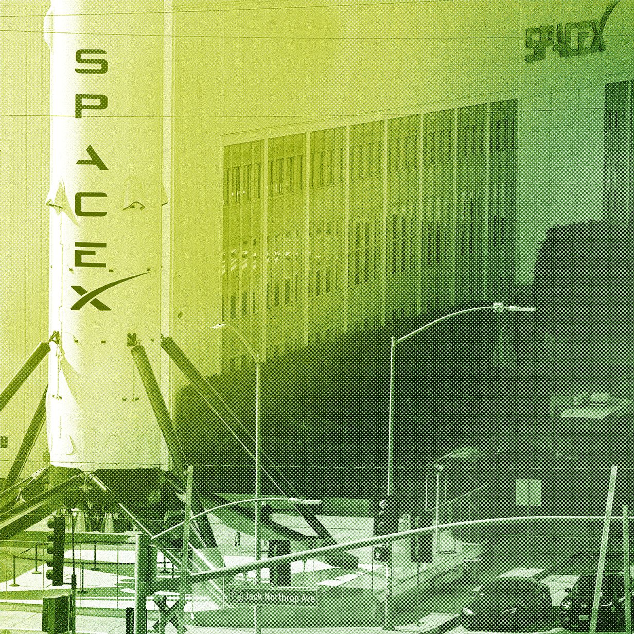 你可能已经拥有了SpaceX股票?Siri的AI改造,以及尼克斯老板的监控机器