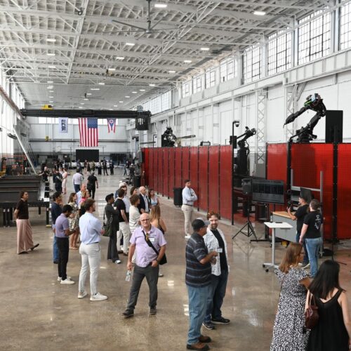 前SpaceX工程师打造机器人工厂，革新钢铁部件制造
